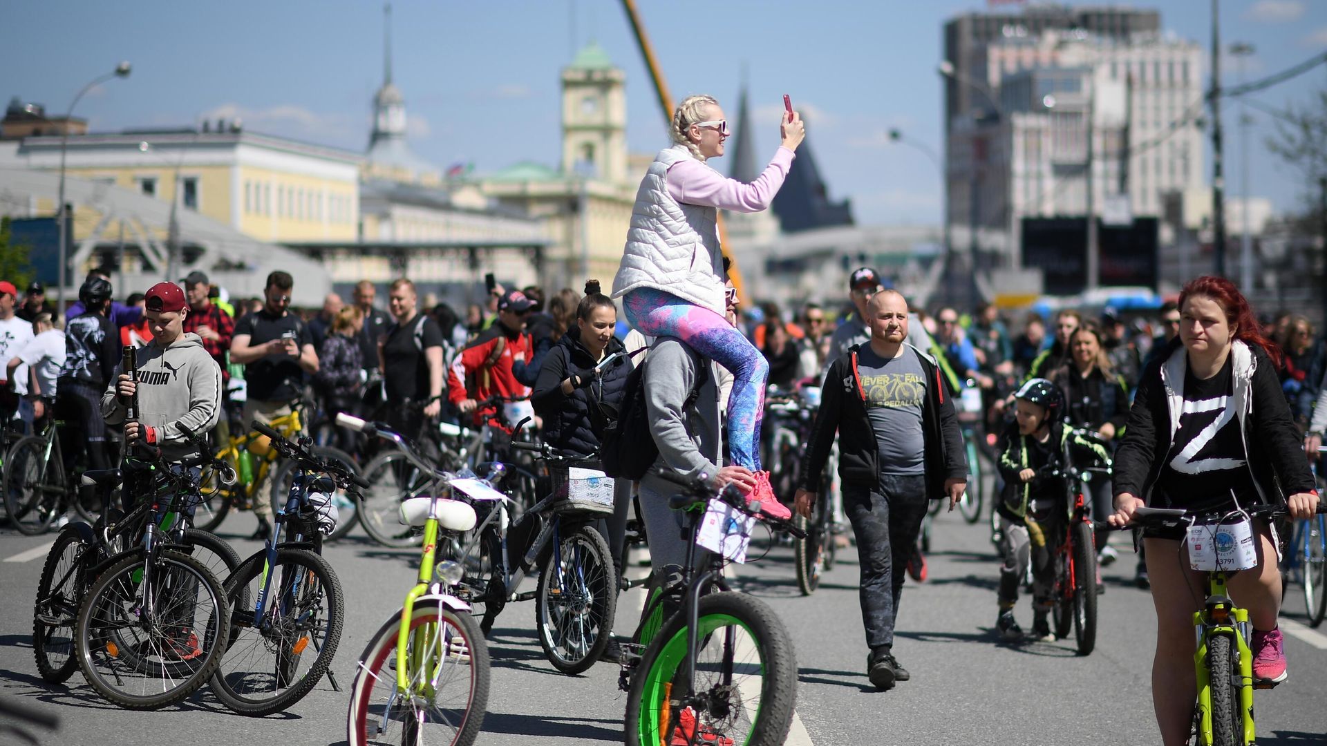 Участники Московского весеннего велофестиваля Участники Московского весеннего велофестиваля - РИА Новости, 1920, 06.04.2026
