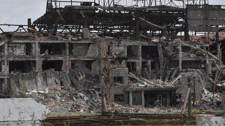Территория разрушенного комбината Азовсталь в Мариуполе Территория разрушенного комбината Азовсталь в Мариуполе