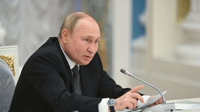 Президент РФ Владимир Путин проводит заседание президиума Государственного Совета