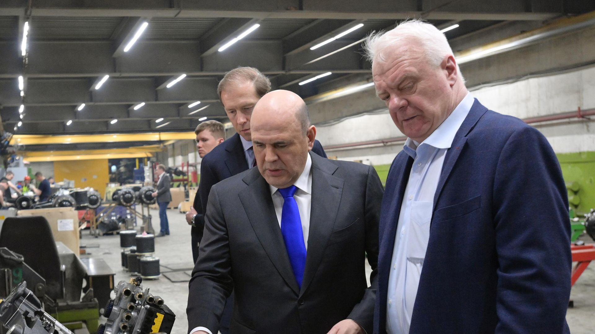 Председатель правительства РФ Михаил Мишустин посещает машиностроительный завод Тонар в Московской области Председатель правительства РФ Михаил Мишустин посещает машиностроительный завод Тонар в Московской области - РИА Новости, 1920, 26.05.2022