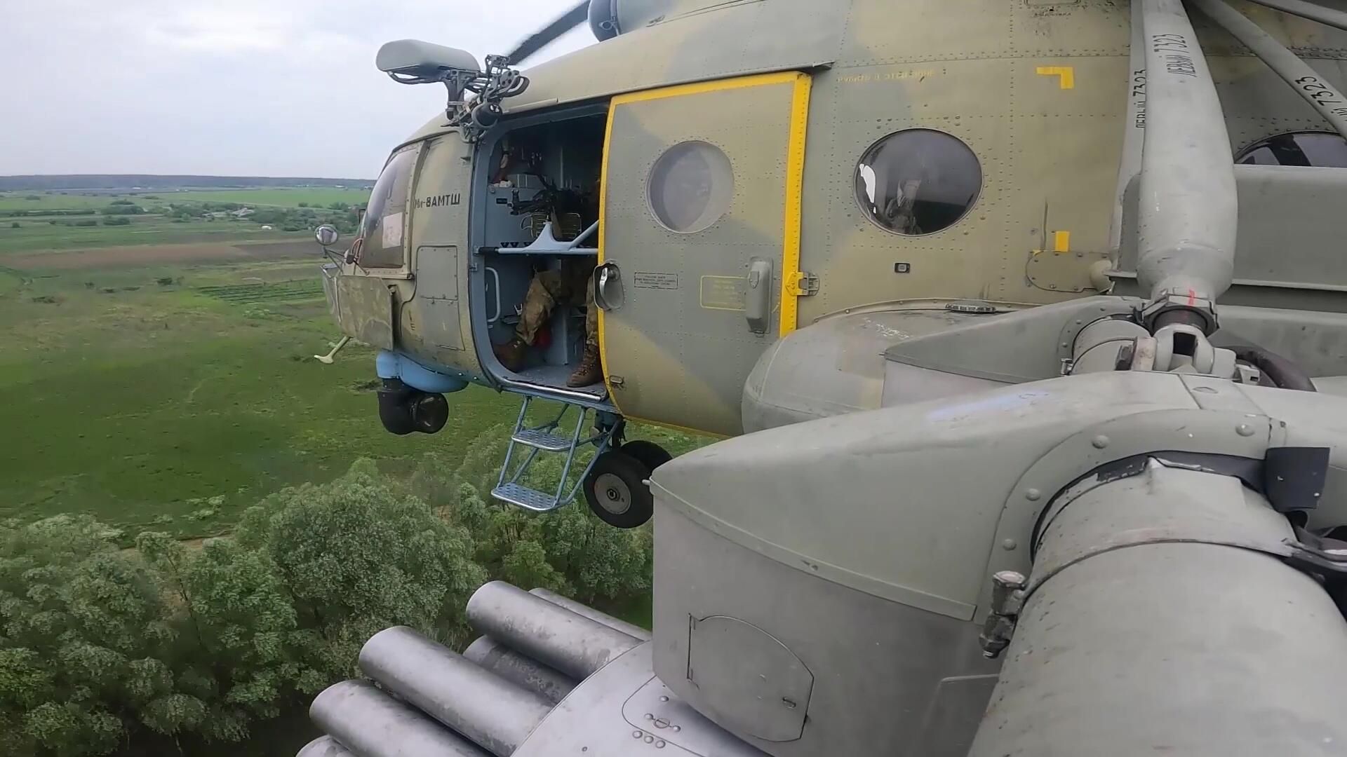 Транспортно-боевой вертолет Ми-8АМТШ Терминатор ВКС РФ выполняет боевое задание в ходе спецоперации на Украине Транспортно-боевой вертолет Ми-8АМТШ Терминатор ВКС РФ выполняет боевое задание в ходе спецоперации на Украине - РИА Новости, 1920, 31.05.2022