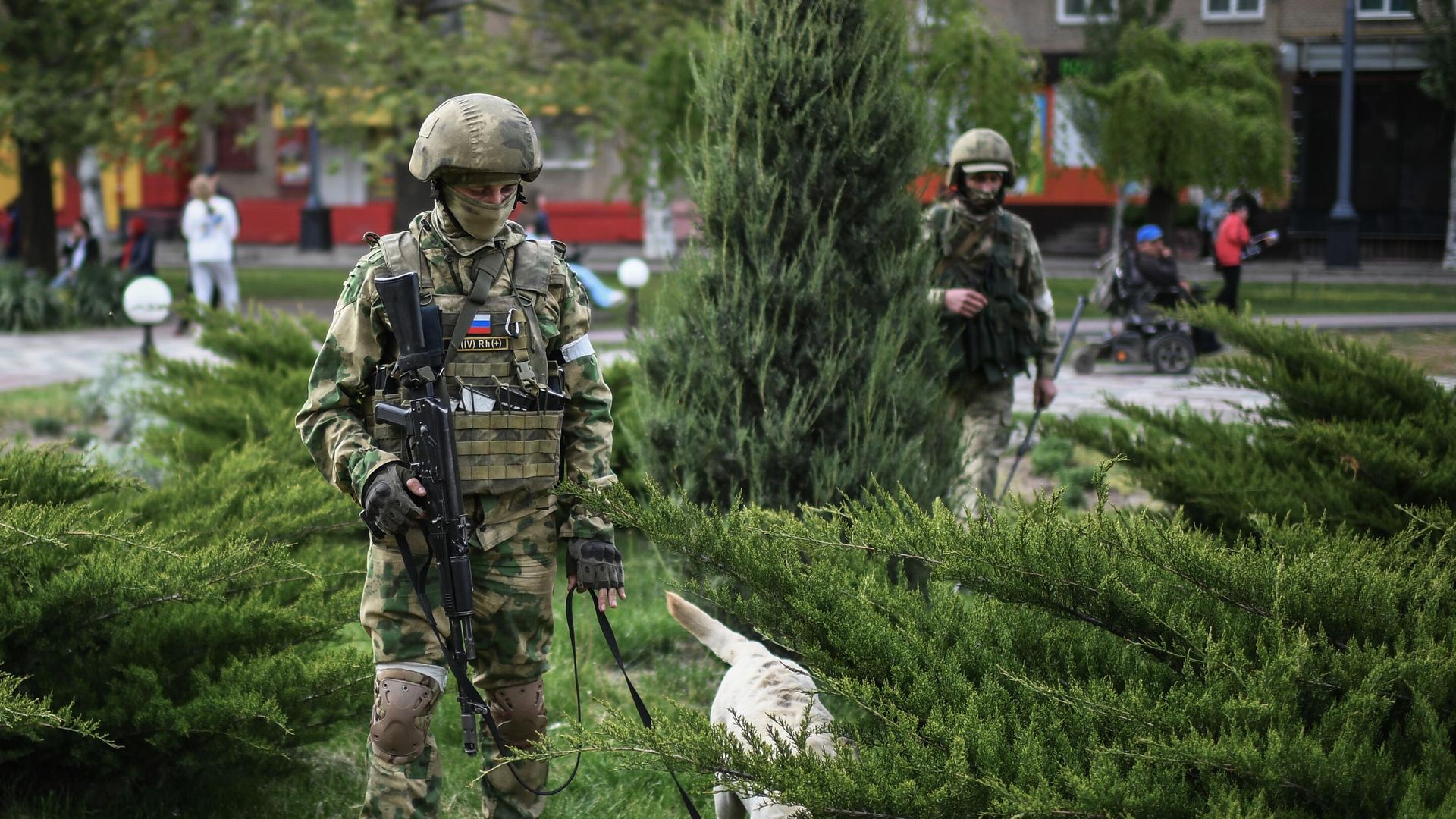 Российские военнослужащие в Мелитополе Российские военнослужащие в Мелитополе - РИА Новости, 1920, 30.05.2022