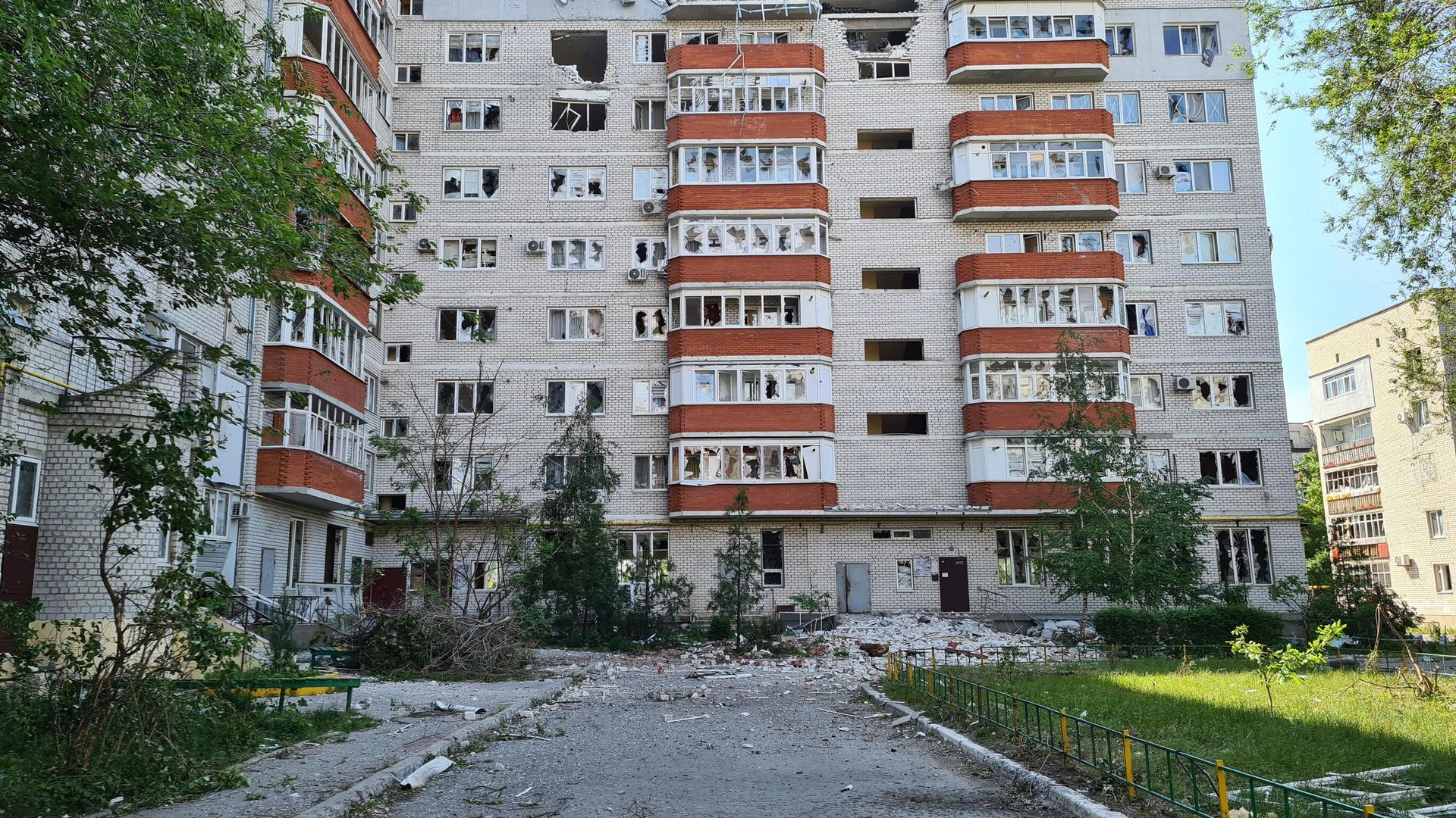 Дома в Северодонецке - РИА Новости, 1920, 02.06.2022
