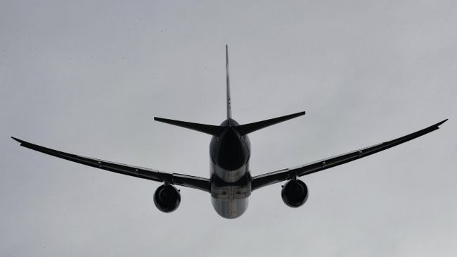 Самолет Boeing 777-300