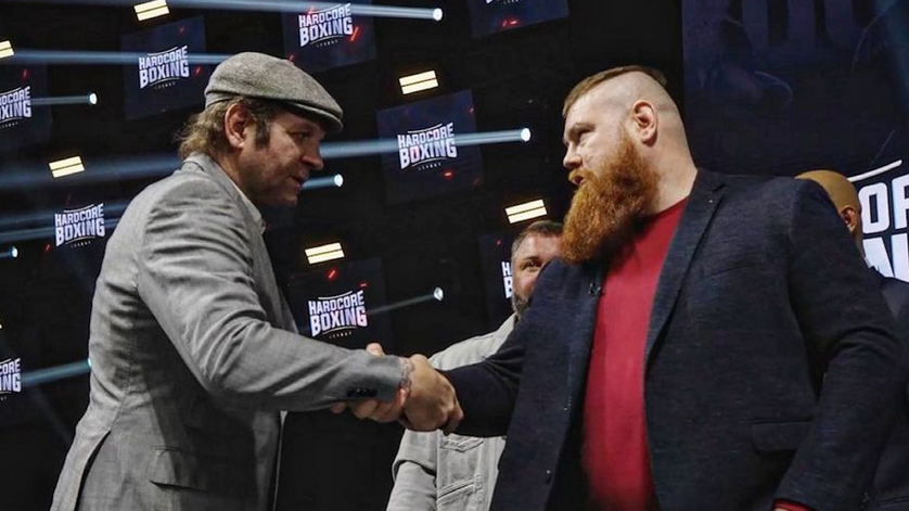 Александр Емельяненко и Вячеслав Дацик Александр Емельяненко и Вячеслав Дацик - РИА Новости, 1920, 02.03.2024