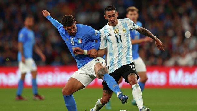 Джованни Ди Лоренцо (слева) и Анхель Ди Мария