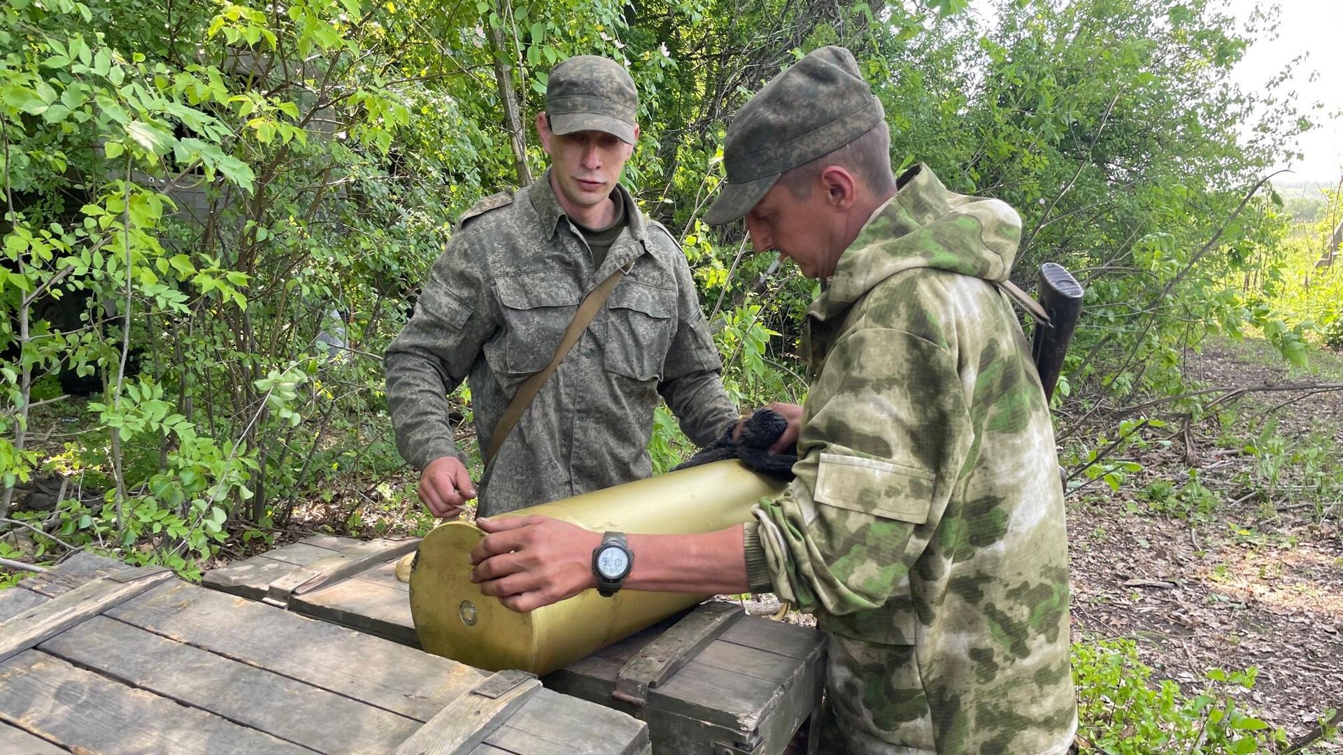 Позиции артиллеристов 9-го полка армии ДНР восточнее Ясиноватой Позиции артиллеристов 9-го полка армии ДНР восточнее Ясиноватой - РИА Новости, 1920, 06.06.2022