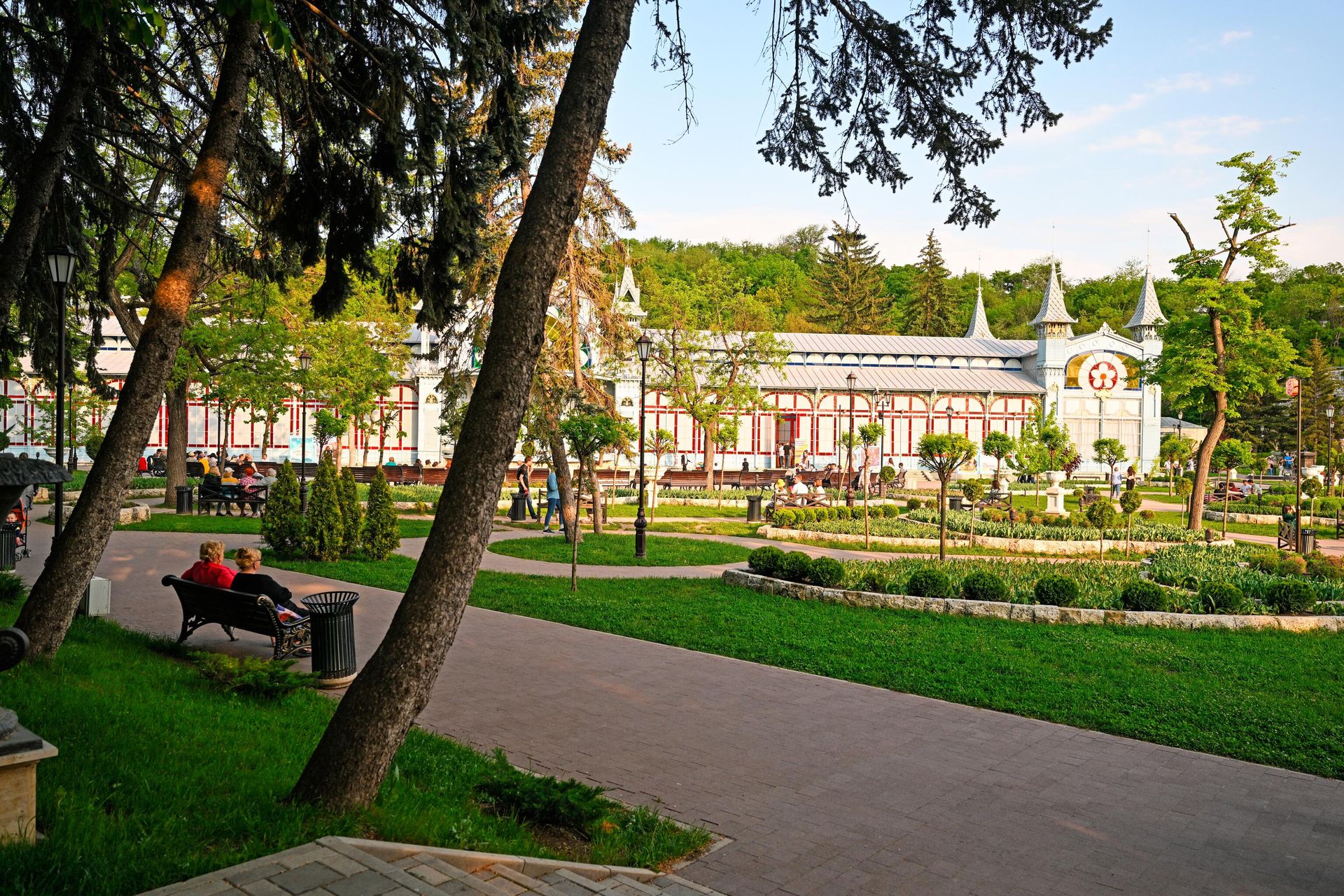 Парк Цветник и Лермонтовская галерея в Пятигорске - РИА Новости, 1920, 22.05.2026