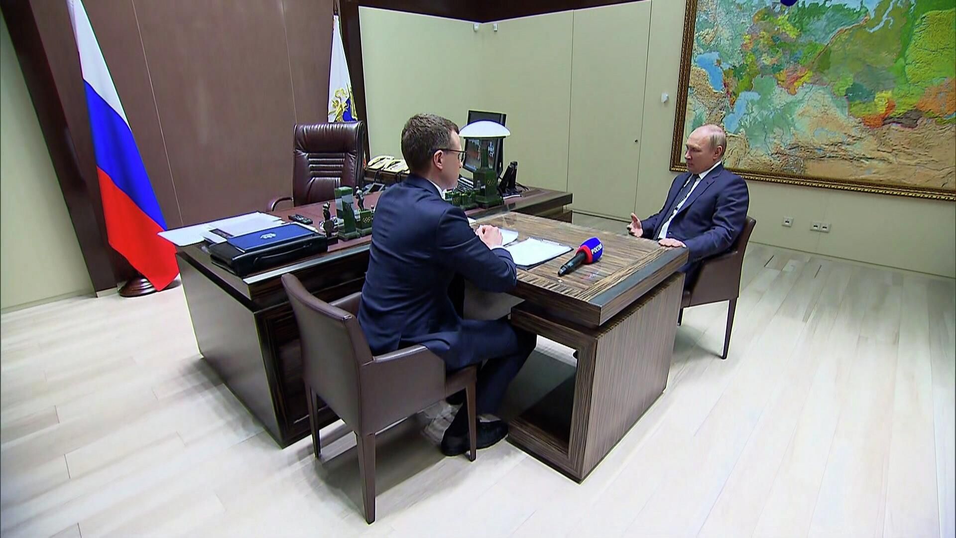 С больной головы на здоровую – Путин о попытках переложить на Россию ответственность за происходящее в мире С больной головы на здоровую – Путин о попытках переложить на Россию ответственность за происходящее в мире - РИА Новости, 1920, 03.06.2022