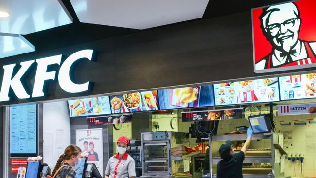 Посетители в ресторане KFC