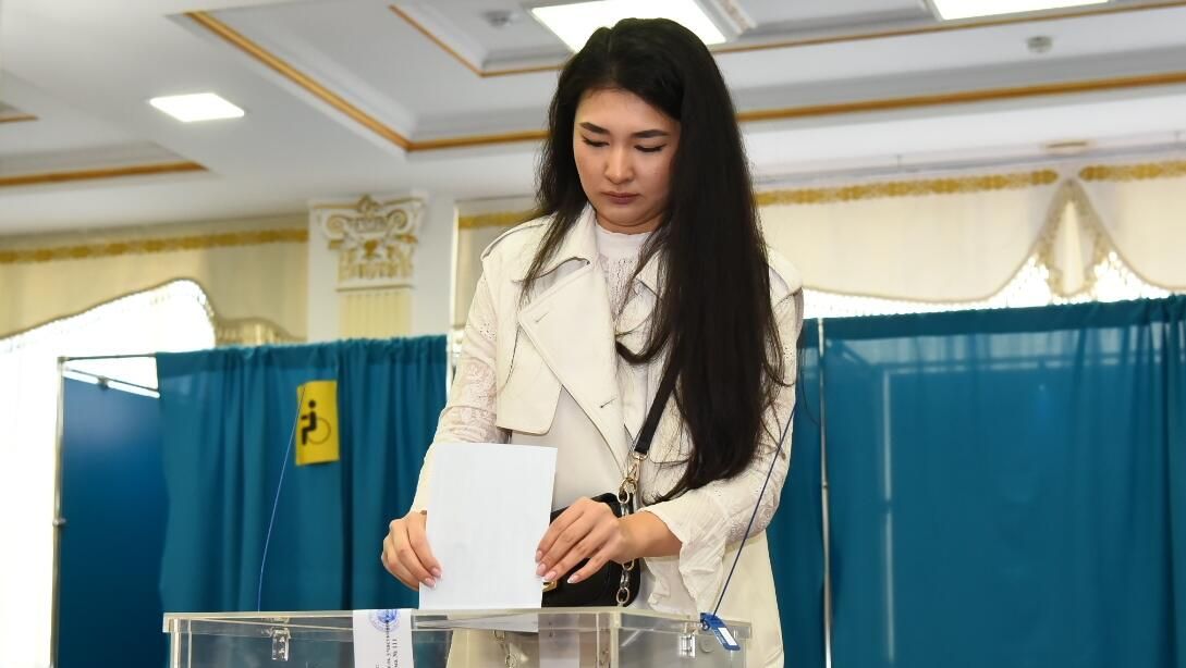 Референдум по поправкам в конституцию Казахстана Референдум по поправкам в конституцию Казахстана - РИА Новости, 1920, 05.06.2022
