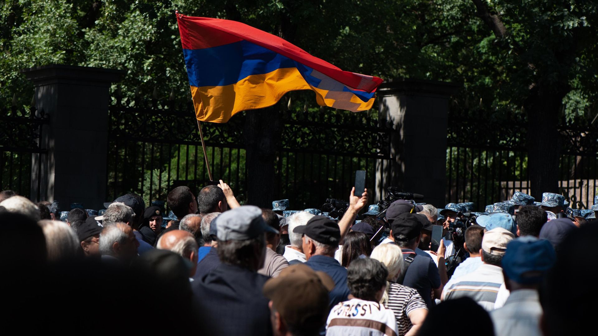 Участники акции протеста в центре Еревана Участники акции протеста в центре Еревана - РИА Новости, 1920, 11.06.2022