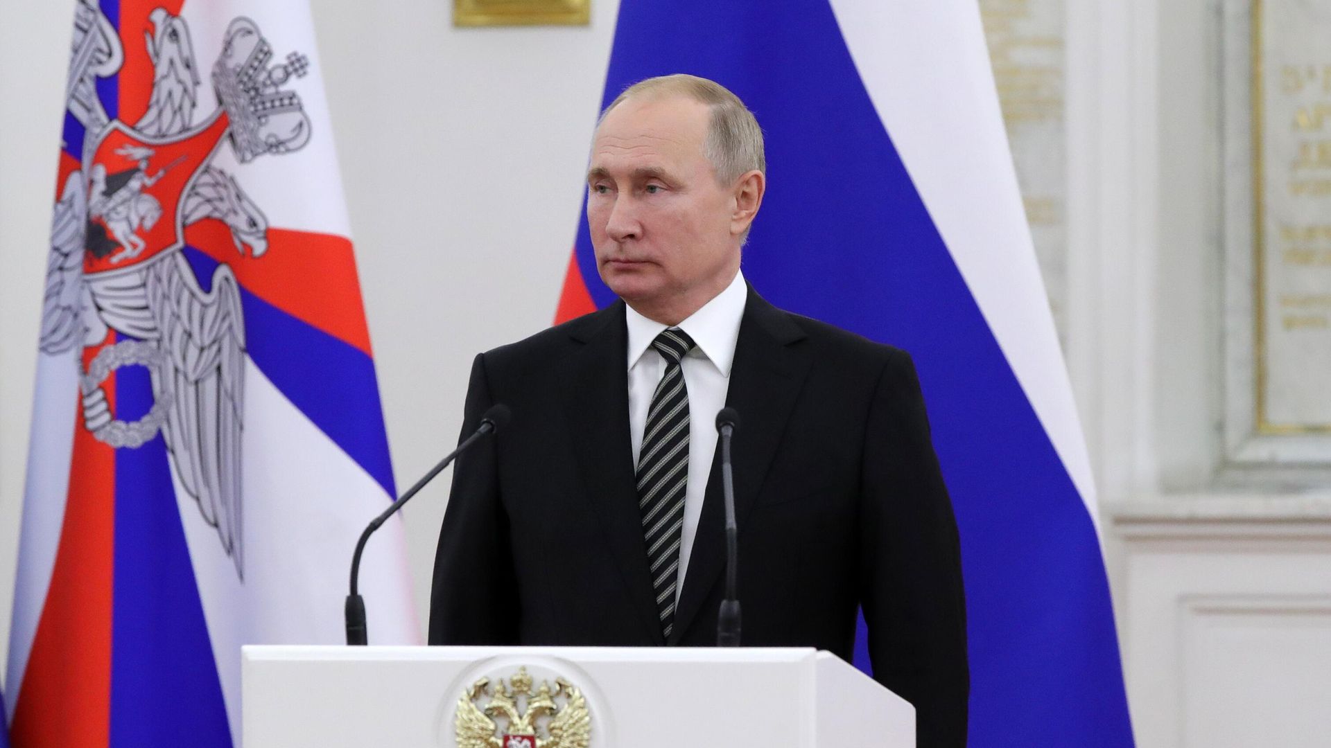 LIVE: Президент России Владимир Путин вручает государственные награды в Кремле LIVE: Президент России Владимир Путин вручает государственные награды в Кремле - РИА Новости, 1920, 12.06.2022