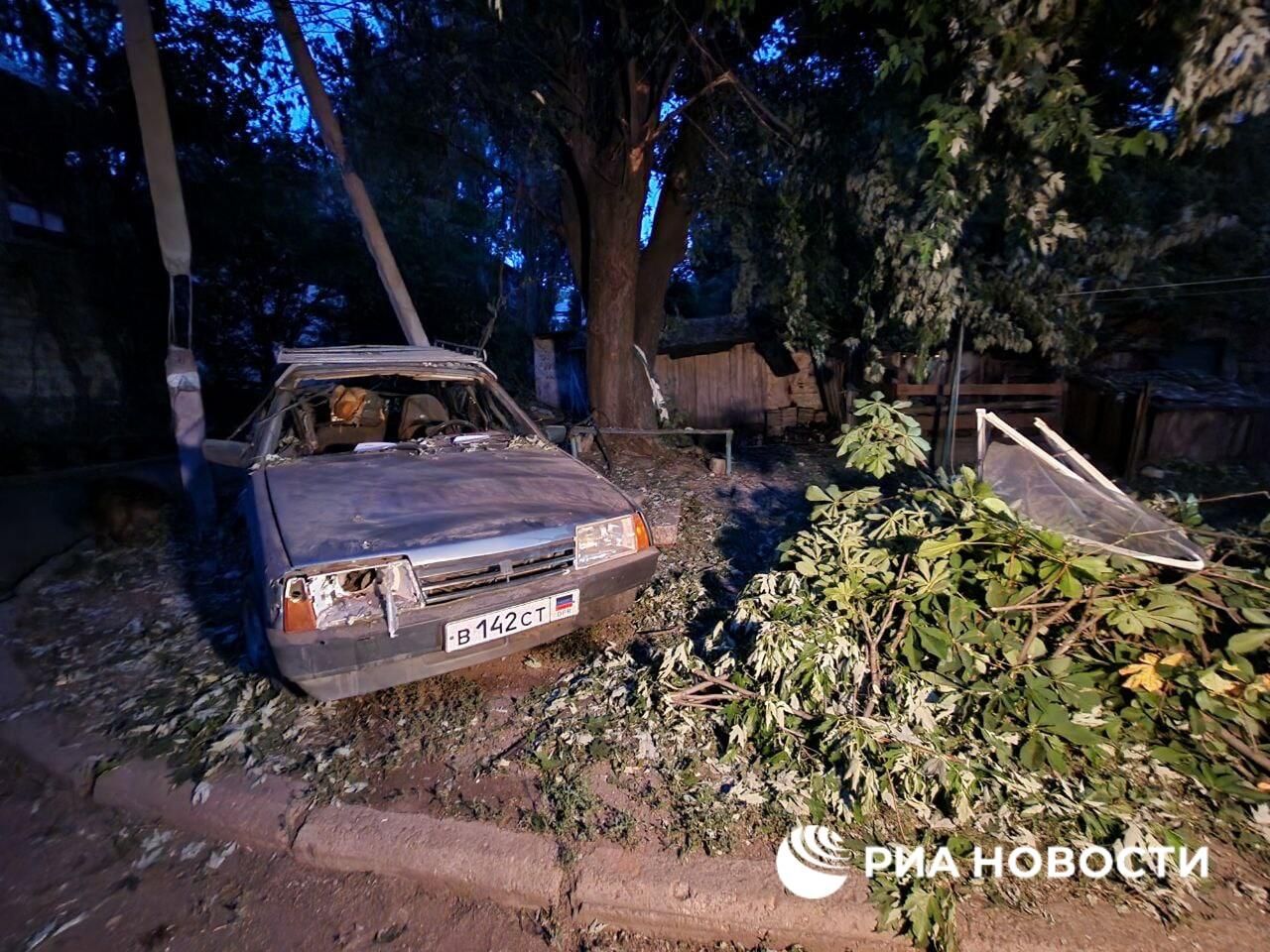 Последствия украинского обстрела Кировского района Донецка Последствия украинского обстрела Кировского района Донецка - РИА Новости, 1920, 13.06.2022