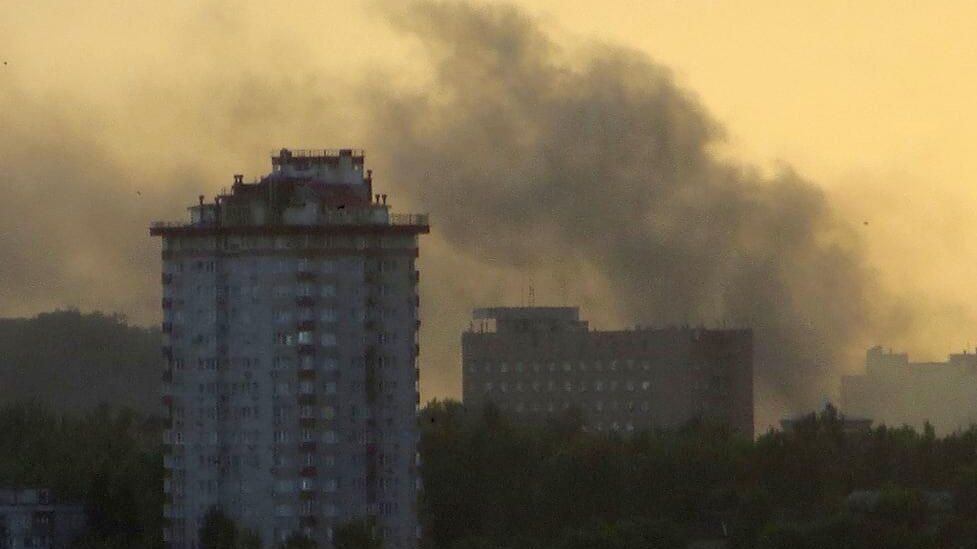 Последствия массированного обстрела Куйбышевского и Киевского районов Донецка Последствия массированного обстрела Куйбышевского и Киевского районов Донецка - РИА Новости, 1920, 14.06.2022
