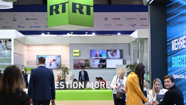Стенд телеканала RT на ПМЭФ