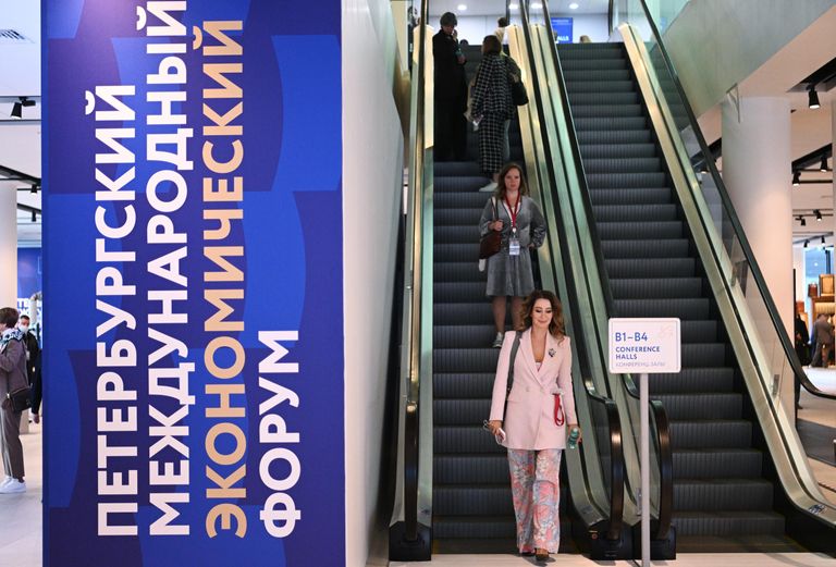В месте проведения XXV Петербургского международного экономического форума В месте проведения XXV Петербургского международного экономического форума