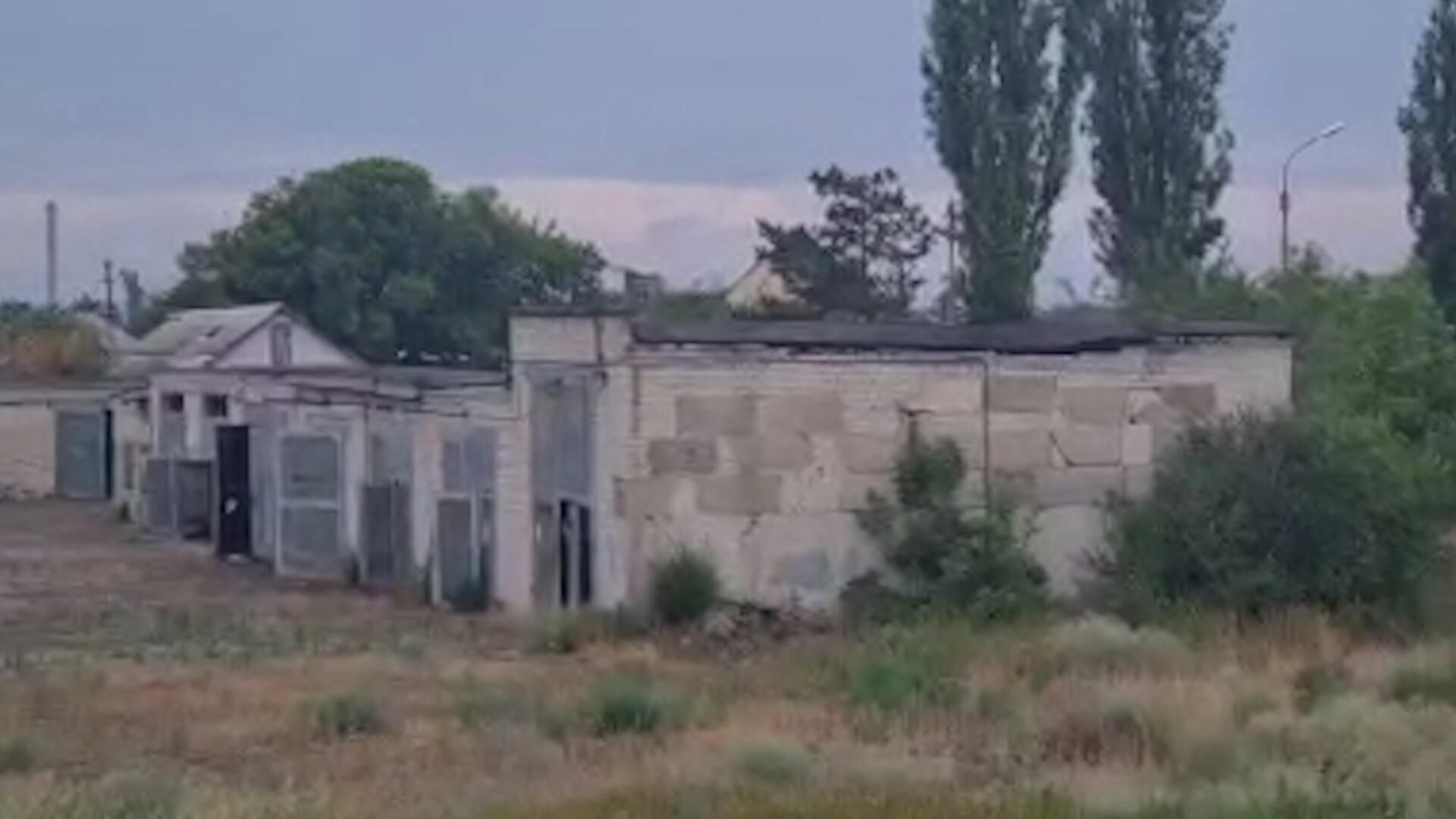 Первые кадры в промзоне завода Азот Первые кадры в промзоне завода Азот - РИА Новости, 1920, 16.06.2022