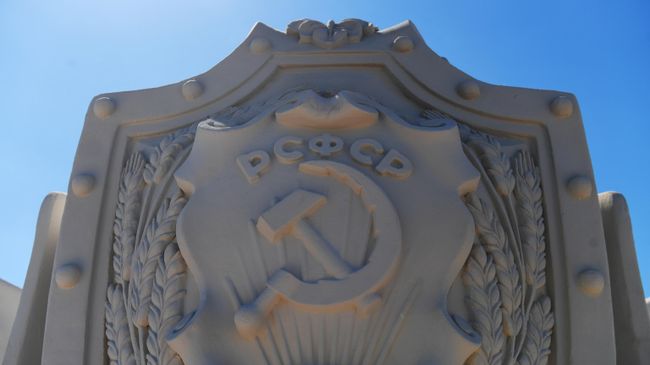 Восстановлены утраченные скульптуры павильона Радиоэлектроника и связь на ВДНХ