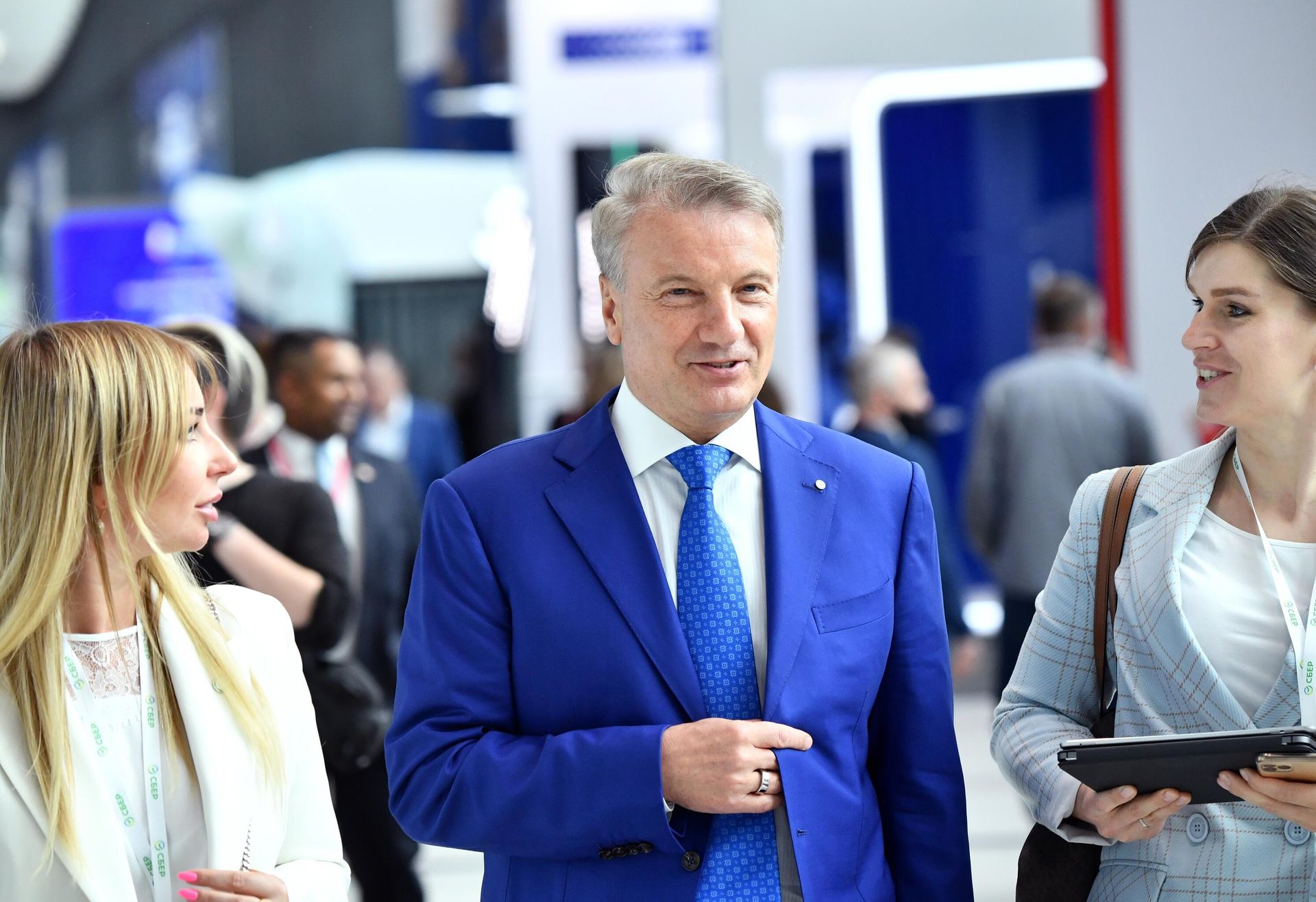 Президент, председатель правления ПАО Сбербанк Герман Греф на XXV Петербургском международном экономическом форуме в конгрессно-выставочном центре Экспофорум - РИА Новости, 1920, 17.06.2022
