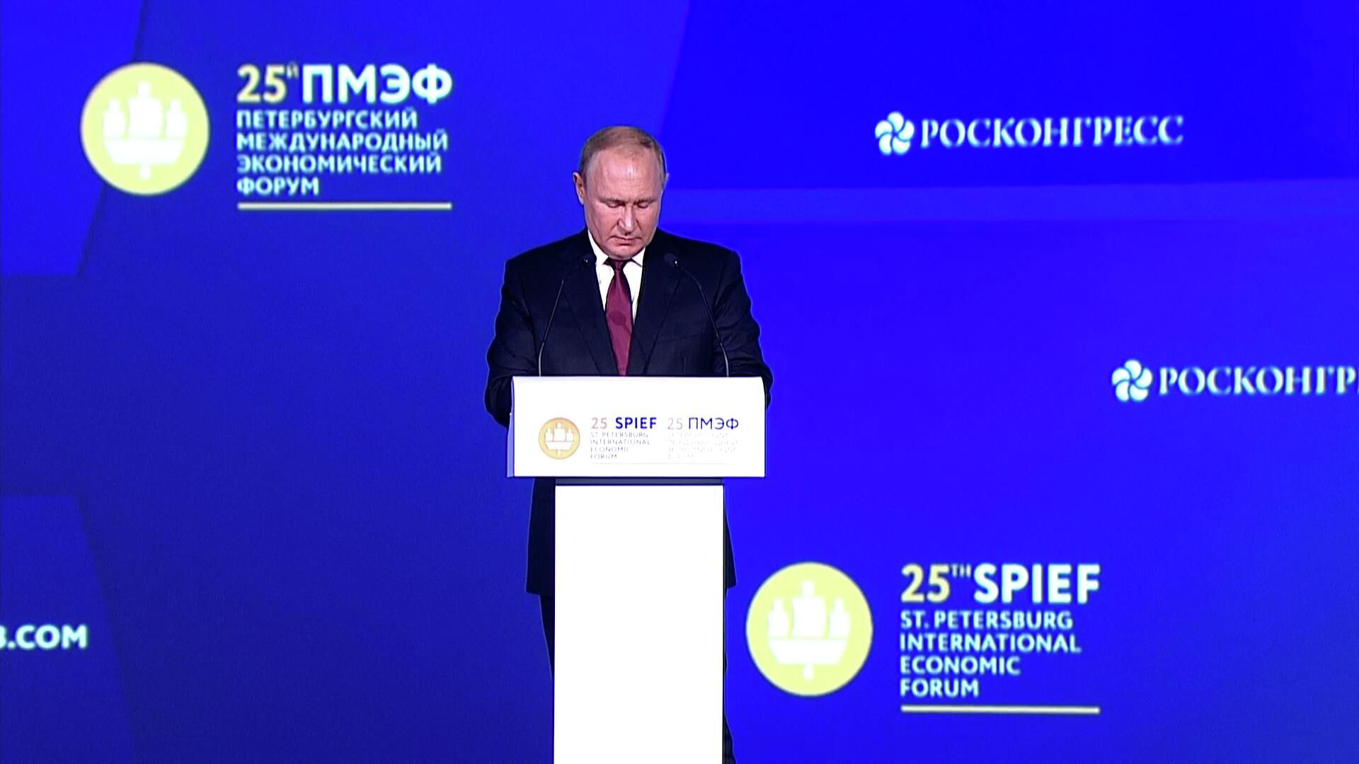 Путин: Правила нового миропорядка будут задавать сильные государства Путин: Правила нового миропорядка будут задавать сильные государства - РИА Новости, 1920, 17.06.2022