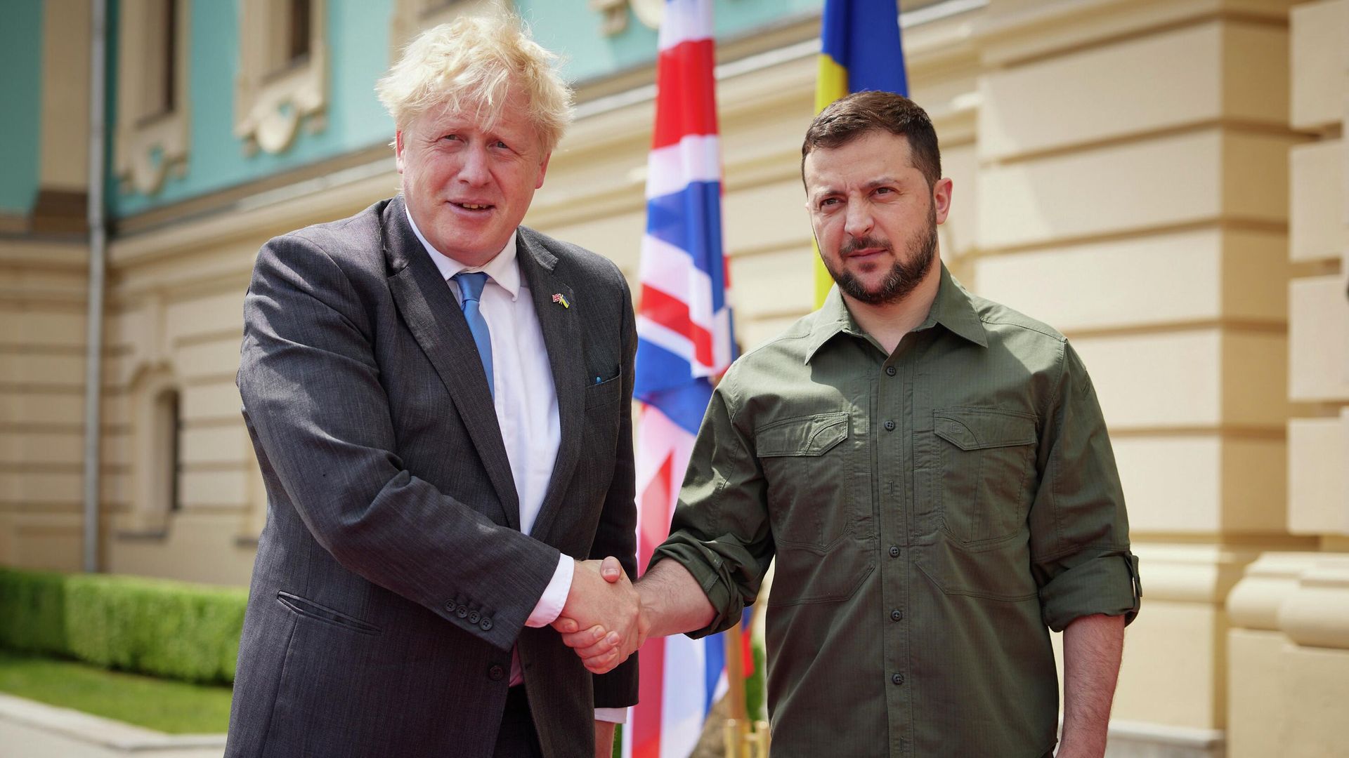 Премьер-министр Великобритании Борис Джонсон и президент Украины Владимир Зеленский во время встречи в Киеве. 17 июня 2022 - РИА Новости, 1920, 17.06.2022