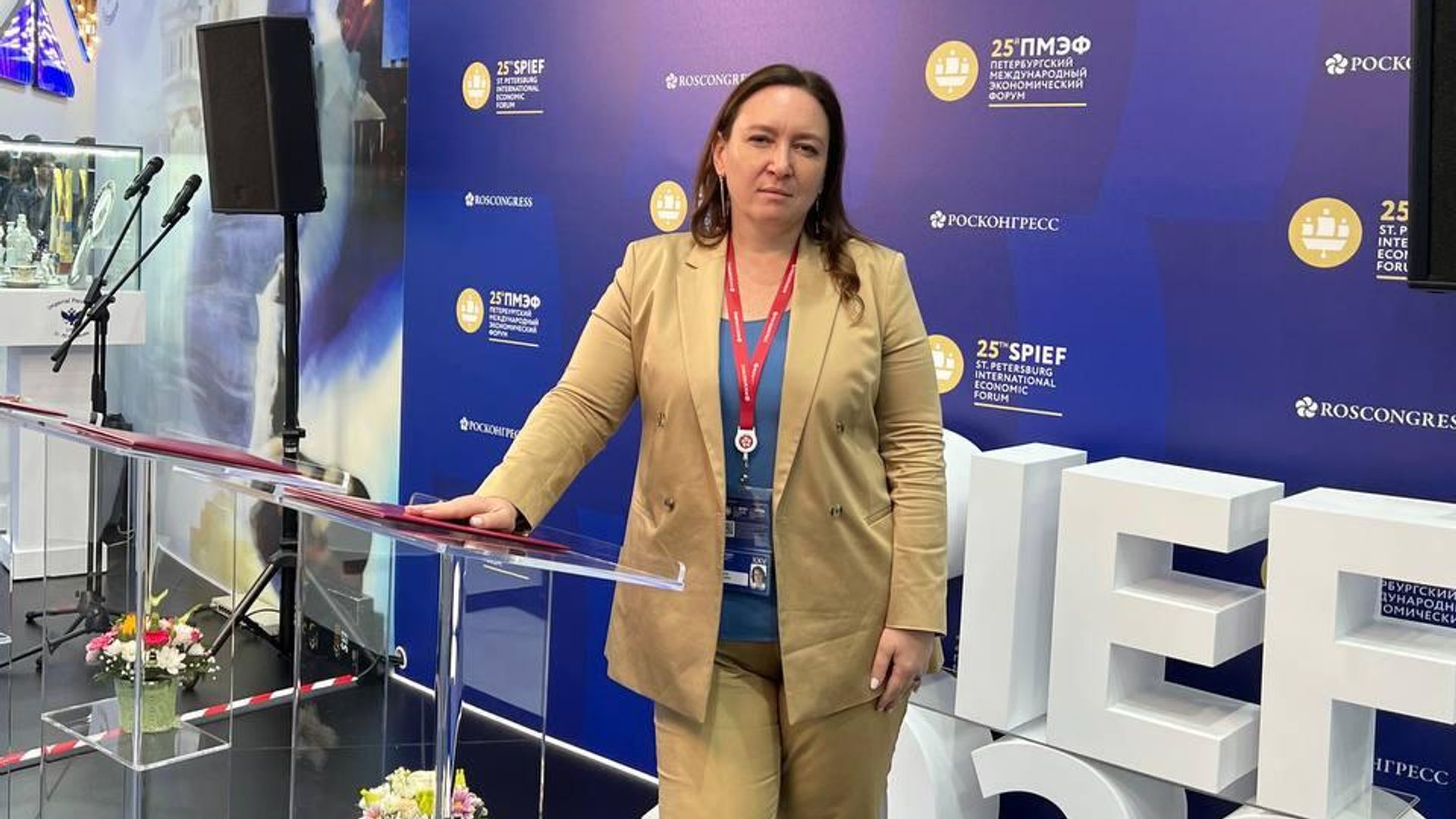 Ректор Московского государственного университета геодезии и картографии Камынина Надежда на форуме ПМЭФ-2022 Ректор Московского государственного университета геодезии и картографии Камынина Надежда на форуме ПМЭФ-2022 - РИА Новости, 1920, 18.06.2022