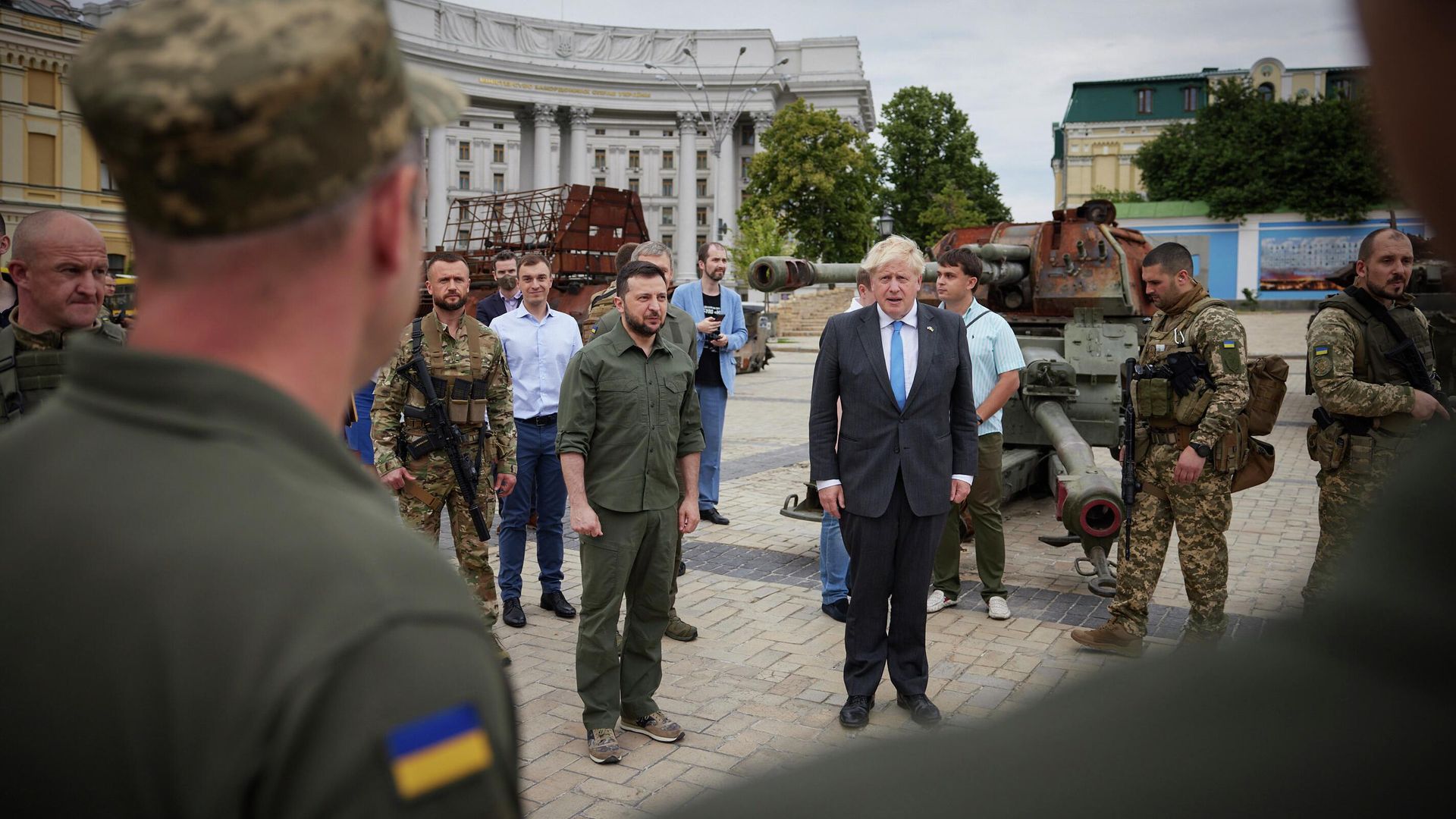 Президент Украины Владимир Зеленский и премьер-министр Великобритании Борис Джонсон в Киеве, Украина Президент Украины Владимир Зеленский и премьер-министр Великобритании Борис Джонсон в Киеве, Украина - РИА Новости, 1920, 24.06.2022