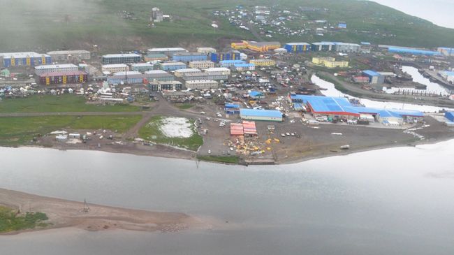 Вид с самолета на поселок Озерновский Камчатского края