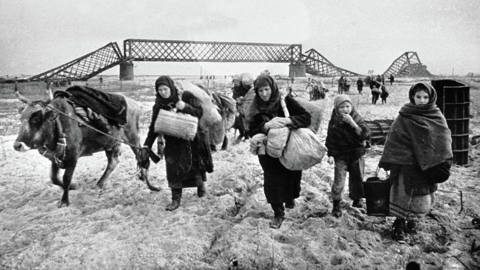 Беженцы во время Великой Отечественной войны. 1 декабря 1941 Беженцы во время Великой Отечественной войны. 1 декабря 1941 - РИА Новости, 1920, 02.12.2022