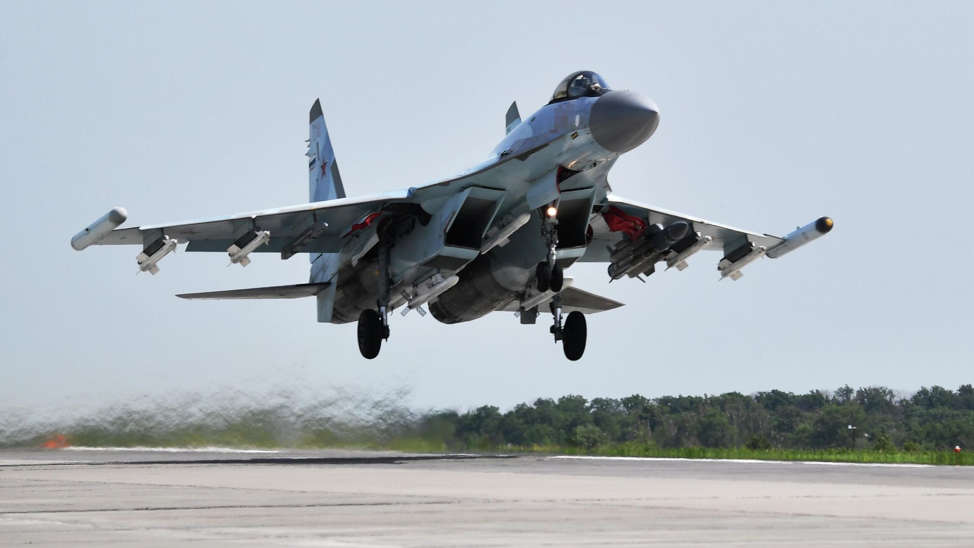 Истребители Су-35 в зоне спецоперации Истребители Су-35 в зоне спецоперации - РИА Новости, 1920, 08.07.2022
