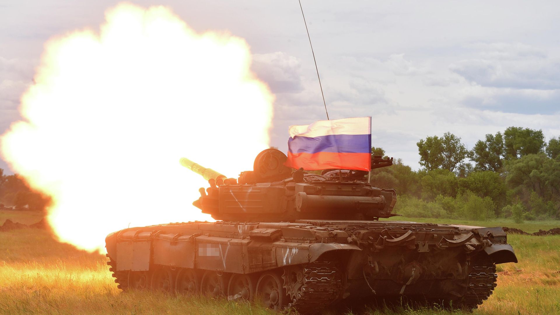Танк Т-72 ВС России в зоне спецоперации Танк Т-72 ВС России в зоне спецоперации - РИА Новости, 1920, 21.04.2024
