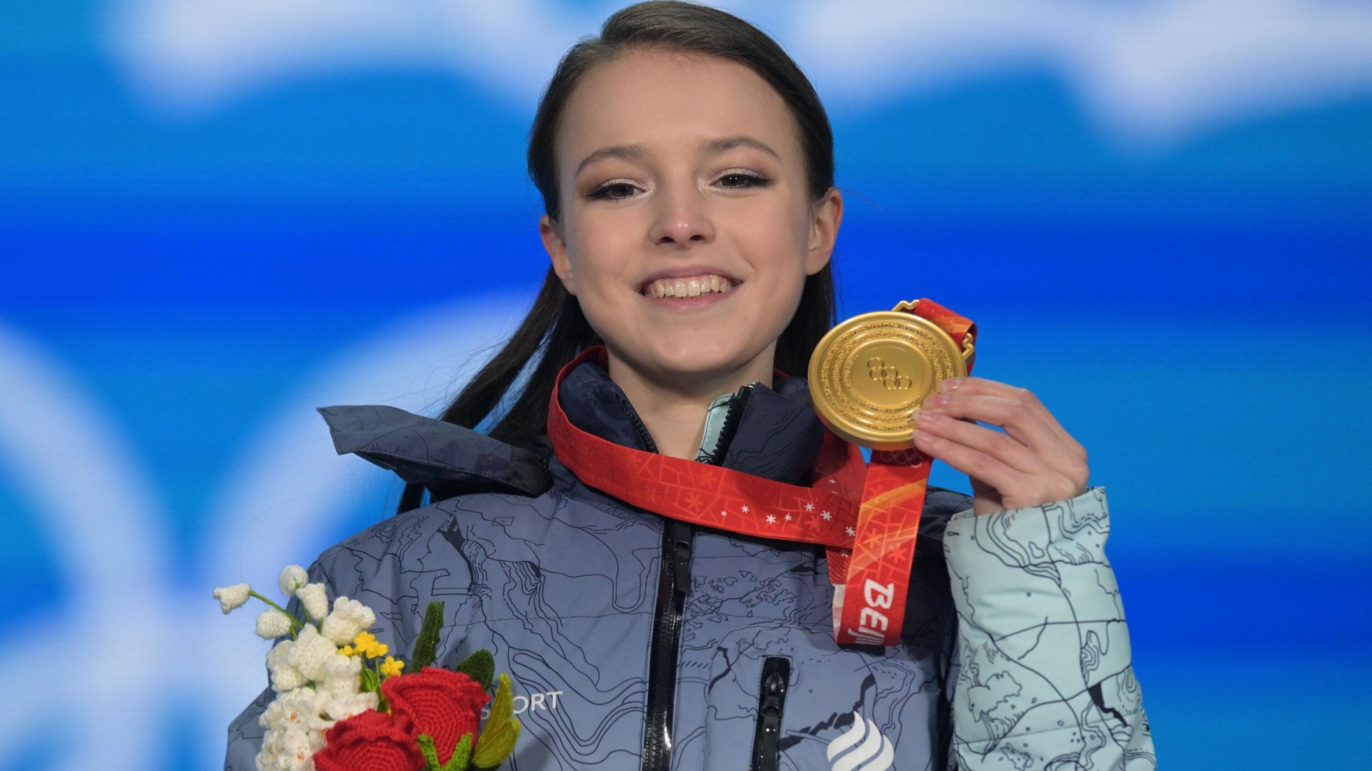 Российская спортсменка, член сборной России (команда ОКР) Анна Щербакова, завоевавшая золотую медаль в женском одиночном катании на соревнованиях по фигурному катанию на XXIV зимних Олимпийских играх в Пекине, на церемонии награждения Российская спортсменка, член сборной России (команда ОКР) Анна Щербакова, завоевавшая золотую медаль в женском одиночном катании на соревнованиях по фигурному катанию на XXIV зимних Олимпийских играх в Пекине, на церемонии награждения - РИА Новости, 1920, 21.11.2022