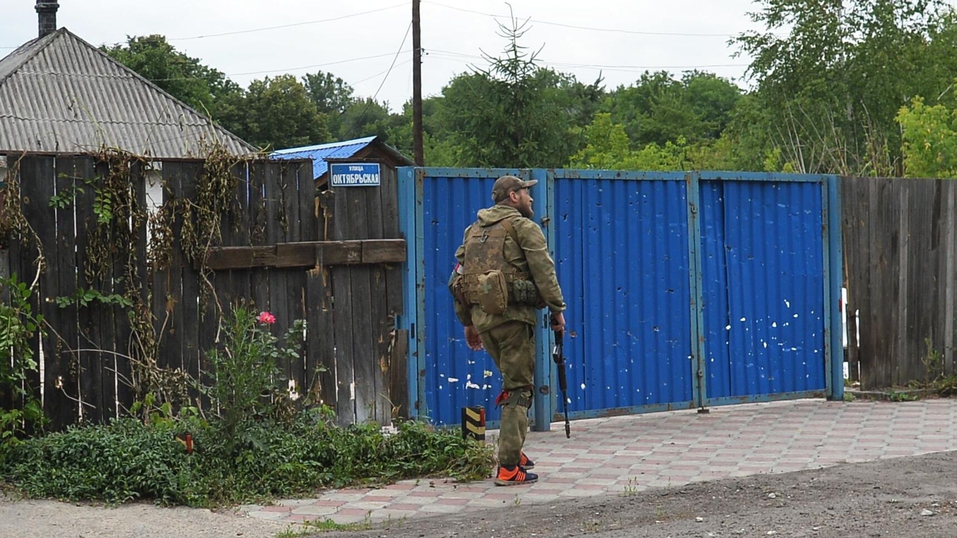 Боец Народной милиции ЛНР Боец Народной милиции ЛНР - РИА Новости, 1920, 26.06.2022