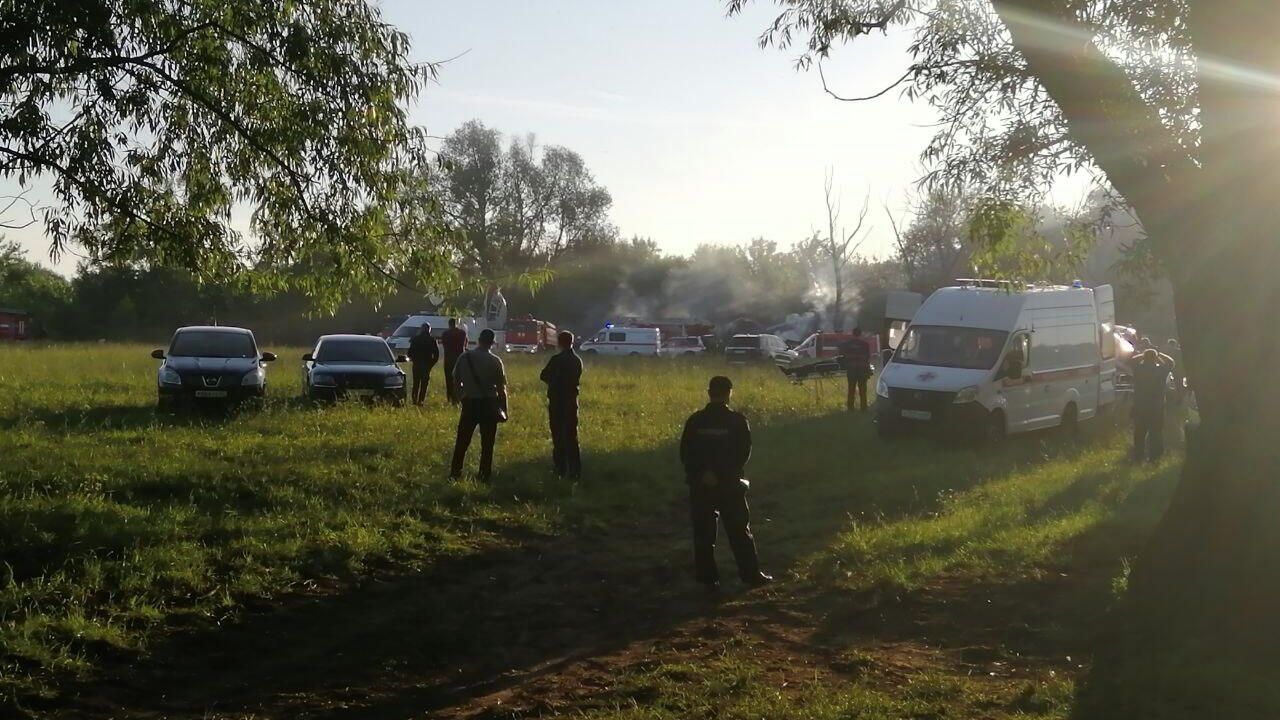 Военно-транспортный самолёт Ил-76 совершил жесткую посадку в Рязанской области Военно-транспортный самолёт Ил-76 совершил жесткую посадку в Рязанской области - РИА Новости, 1920, 24.06.2022