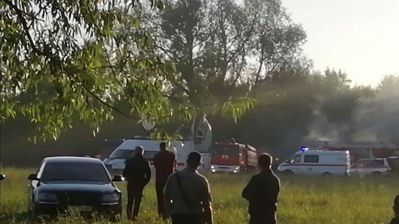 Военно-транспортный самолёт Ил-76 совершил жесткую посадку в Рязанской области Военно-транспортный самолёт Ил-76 совершил жесткую посадку в Рязанской области - РИА Новости, 1920, 24.06.2022