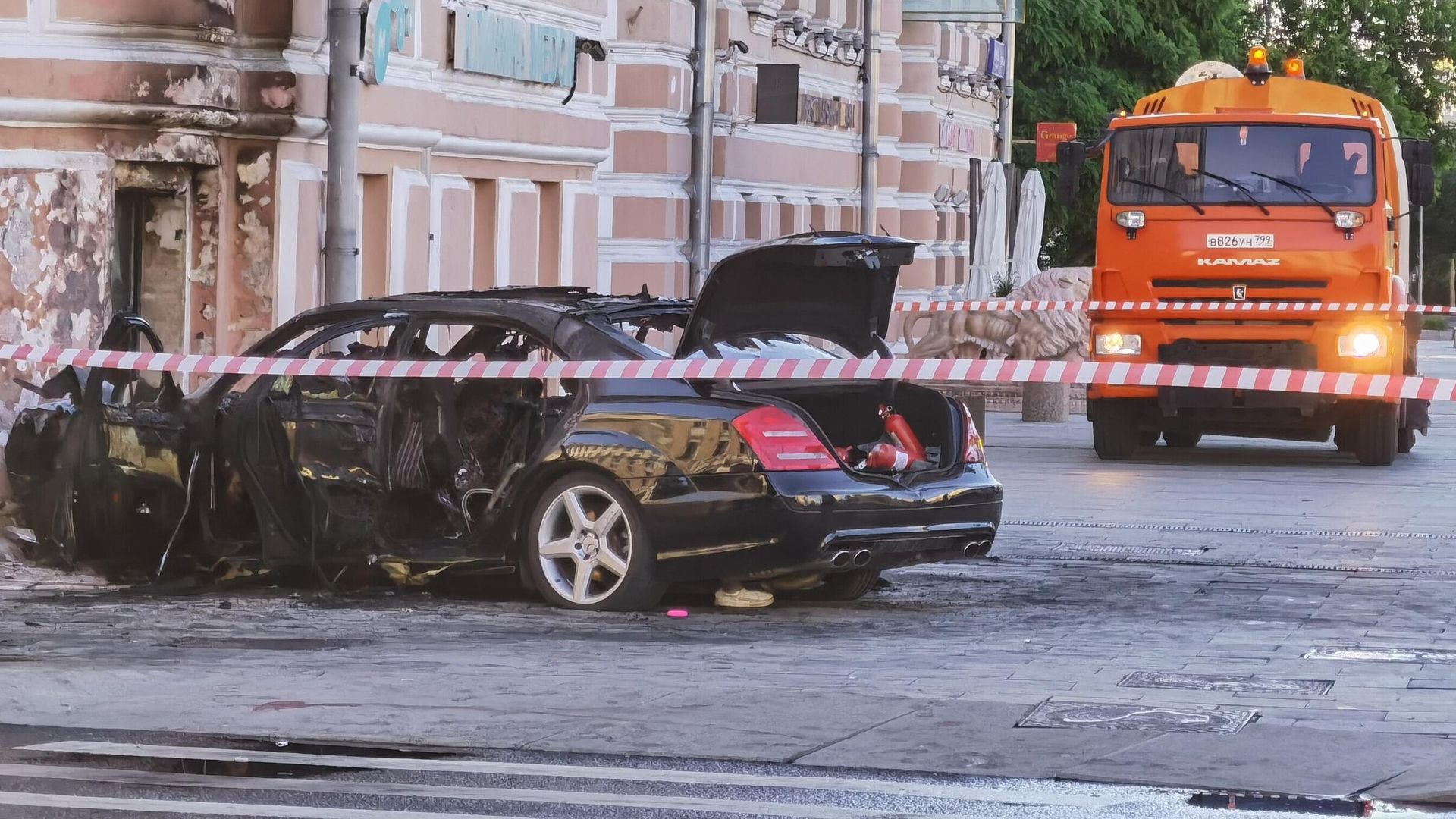 Последствия смертельного ДТП в центре Москвы Последствия смертельного ДТП в центре Москвы - РИА Новости, 1920, 24.06.2022