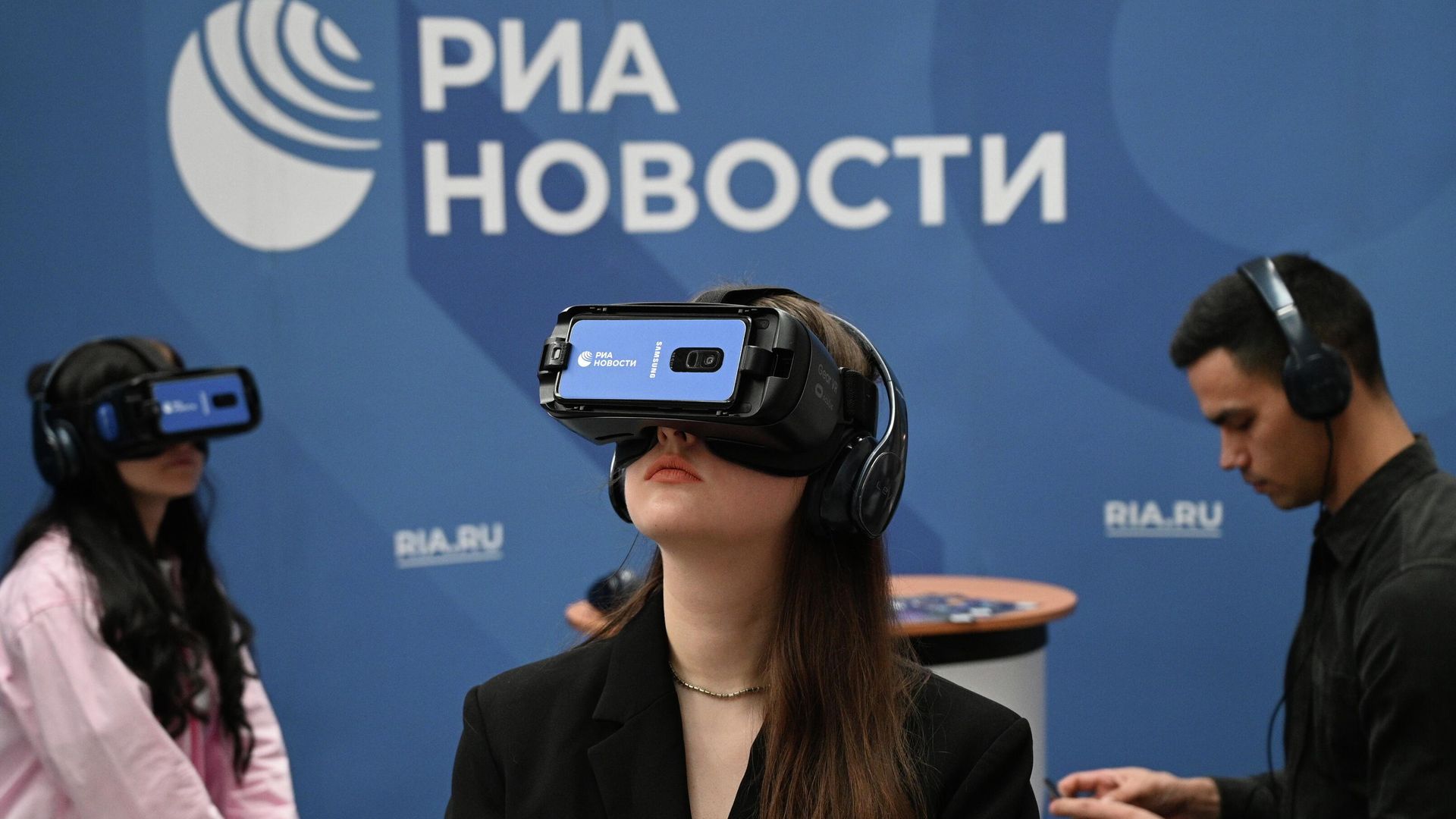 РИА Новости презентует проекты в VR&AR на Дне молодежи РИА Новости презентует проекты в VR&AR на Дне молодежи - РИА Новости, 1920, 26.06.2022
