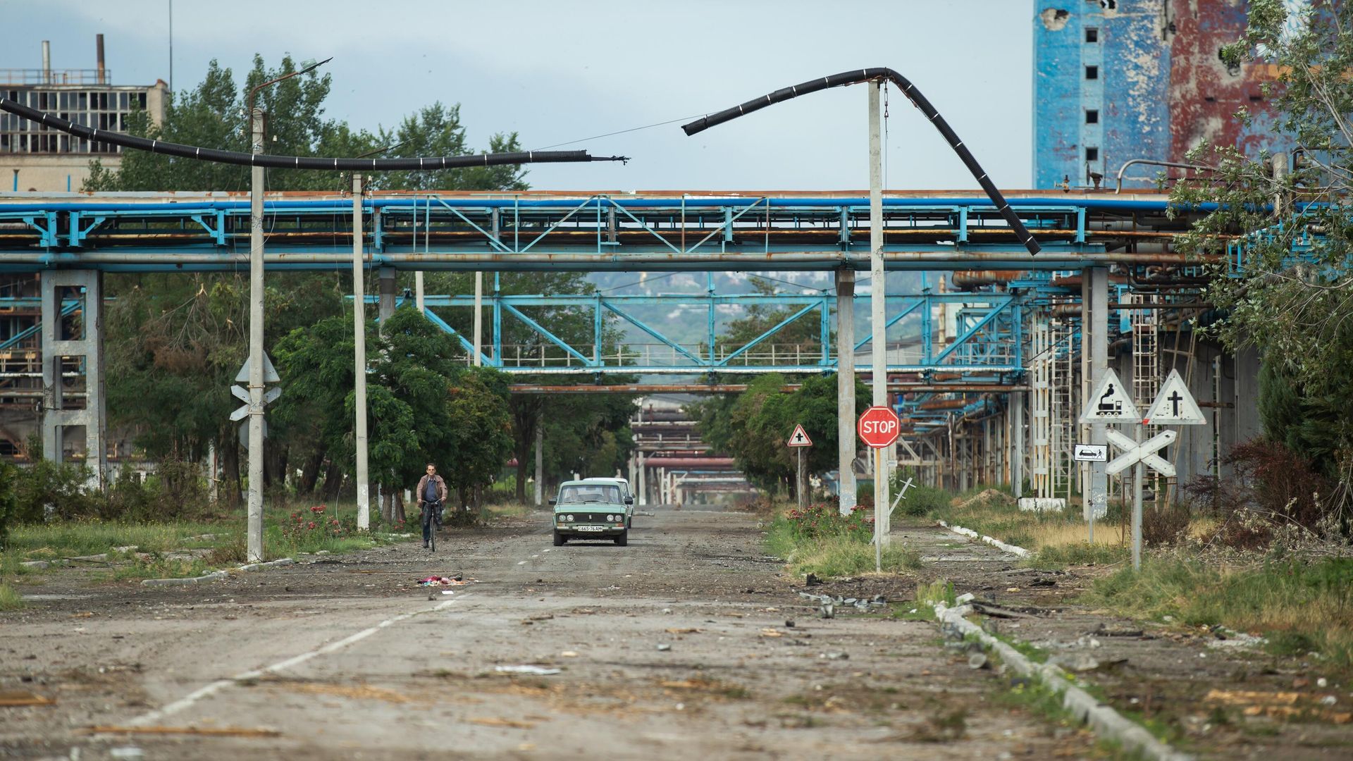 Территория завода Азот в Северодонецке Территория завода Азот в Северодонецке - РИА Новости, 1920, 11.07.2022