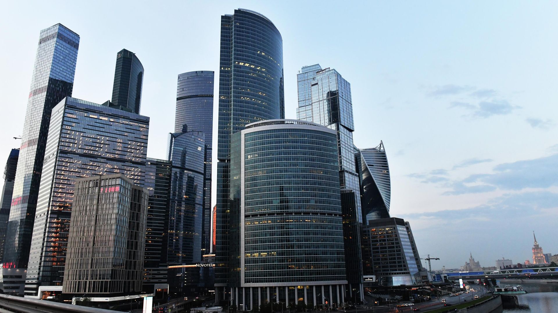 Небоскребы делового центра Москва-Cити Небоскребы делового центра Москва-Cити - РИА Новости, 1920, 11.09.2022