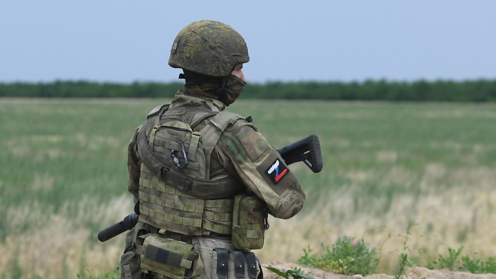 Военнослужащий ВС России Военнослужащий ВС России - РИА Новости, 1920, 26.04.2025
