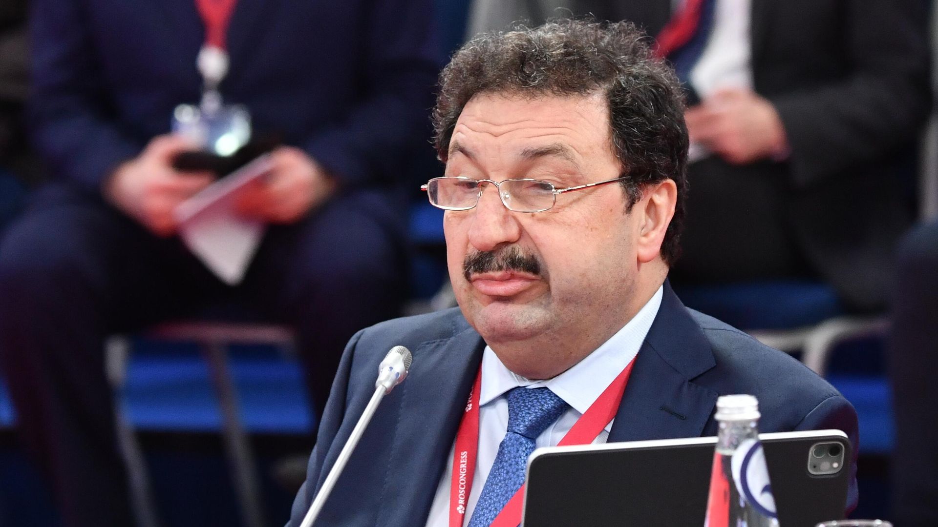 Ректор Российской академии народного хозяйства и государственной службы при президенте Российской Федерации (РАНХиГС) Владимир Мау Ректор Российской академии народного хозяйства и государственной службы при президенте Российской Федерации (РАНХиГС) Владимир Мау - РИА Новости, 1920, 22.08.2022
