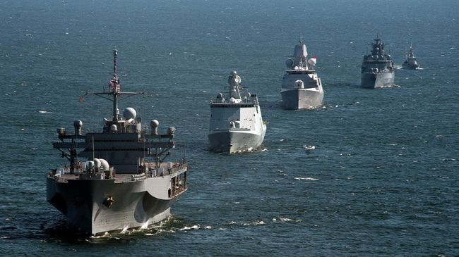 Корабли НАТО во время совместных учений в Балтийском море