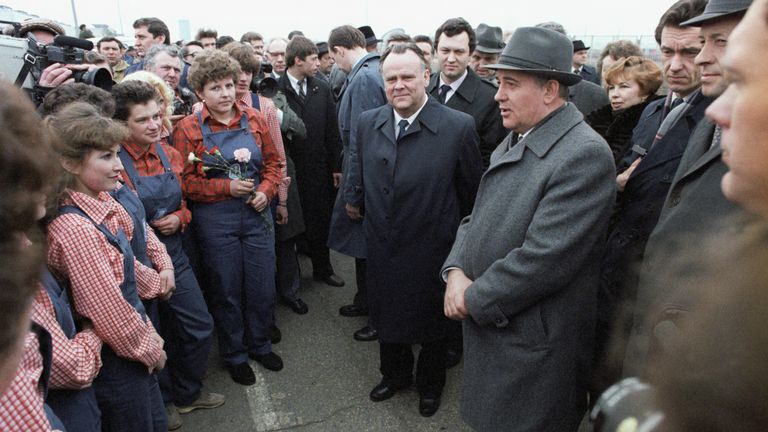 Пребывание Генерального секретаря ЦК КПСС М. С. Горбачева в Куйбышевской области Пребывание Генерального секретаря ЦК КПСС М. С. Горбачева в Куйбышевской области