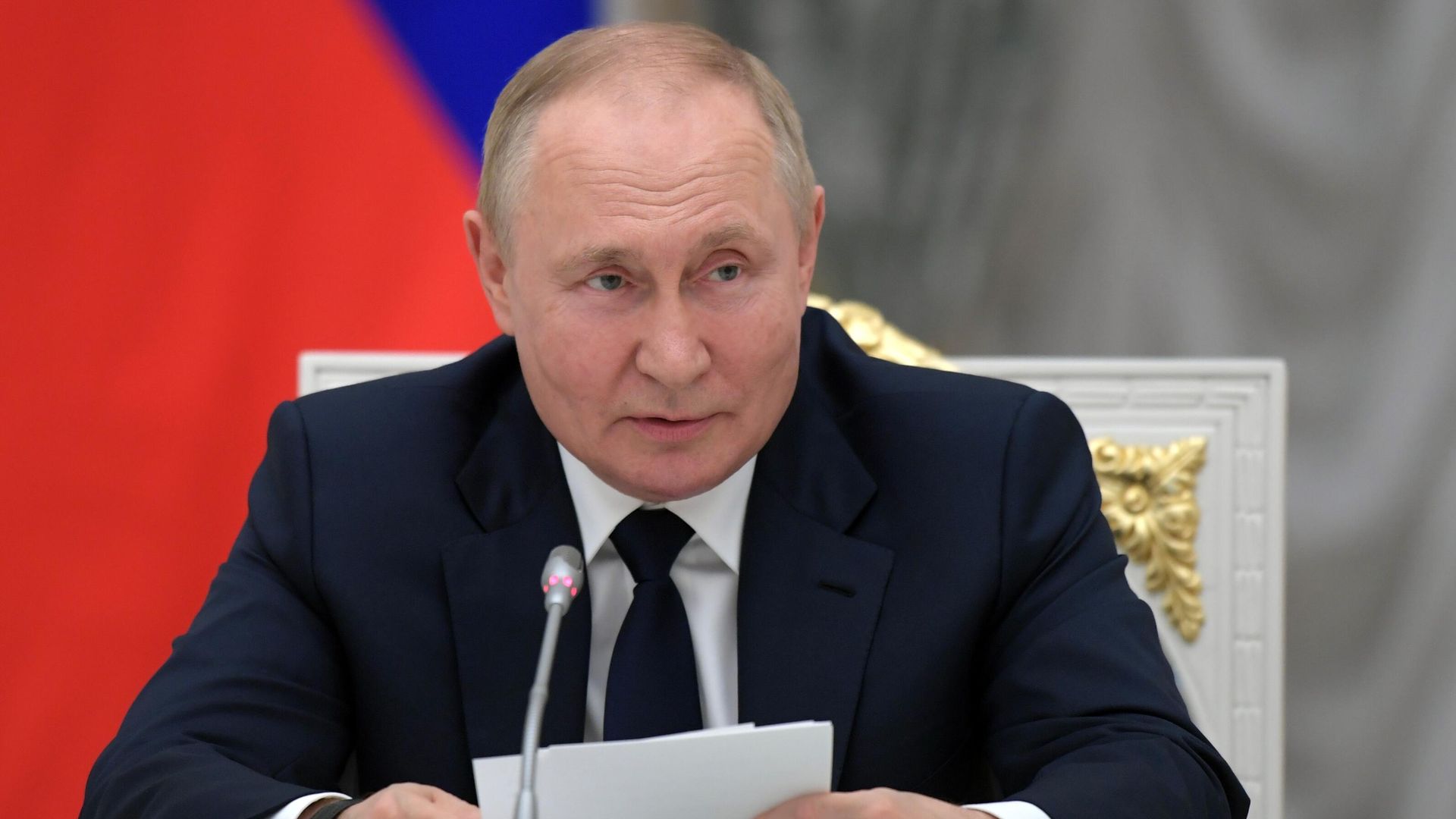 Президент России Владимир Путин во время встречи c руководителями и лидерами фракций Государственной Думы РФ Президент России Владимир Путин во время встречи c руководителями и лидерами фракций Государственной Думы РФ - РИА Новости, 1920, 07.07.2022