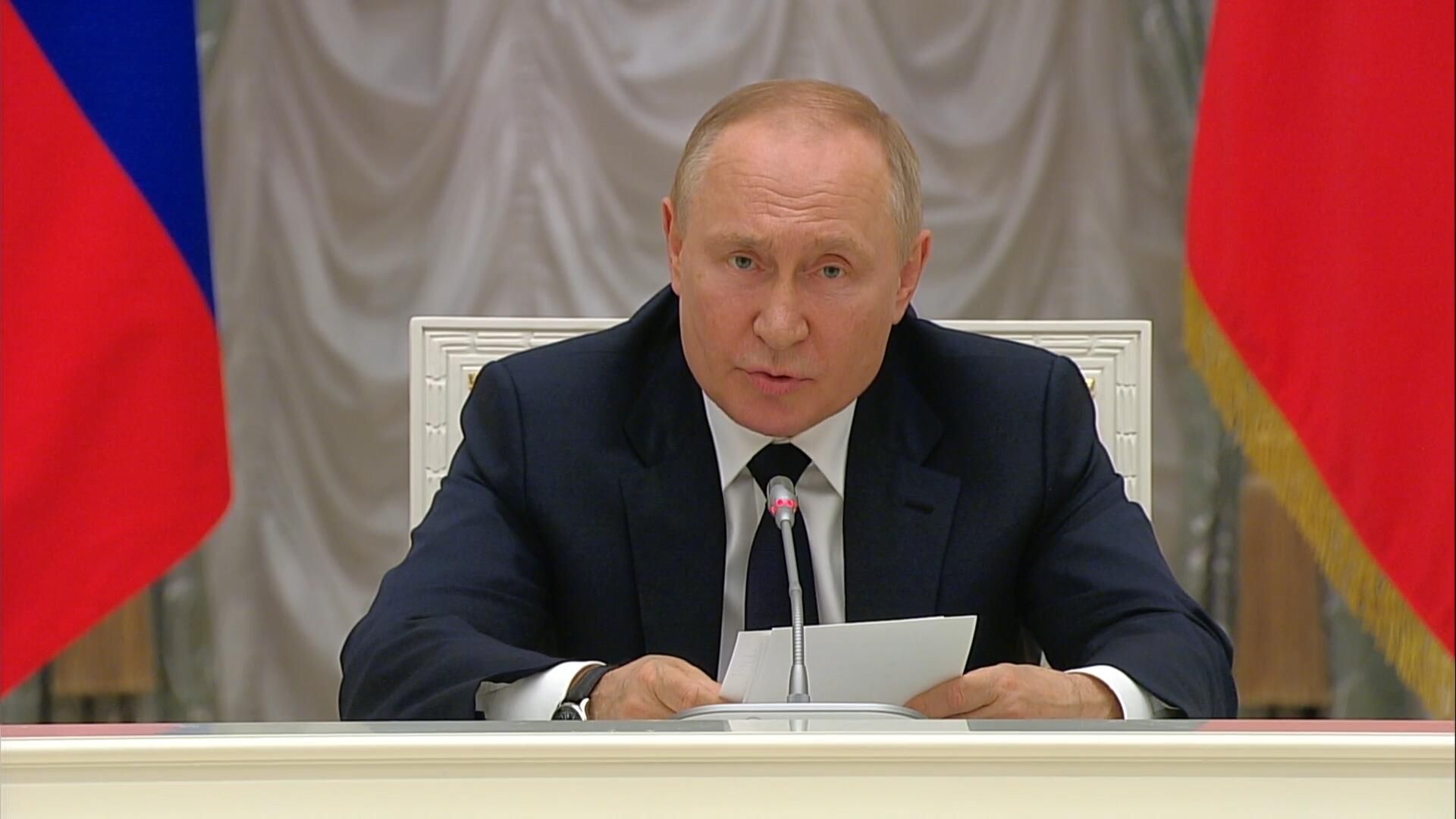 Путин о развязывании войны на Донбассе коллективным Западом Путин о развязывании войны на Донбассе коллективным Западом - РИА Новости, 1920, 07.07.2022
