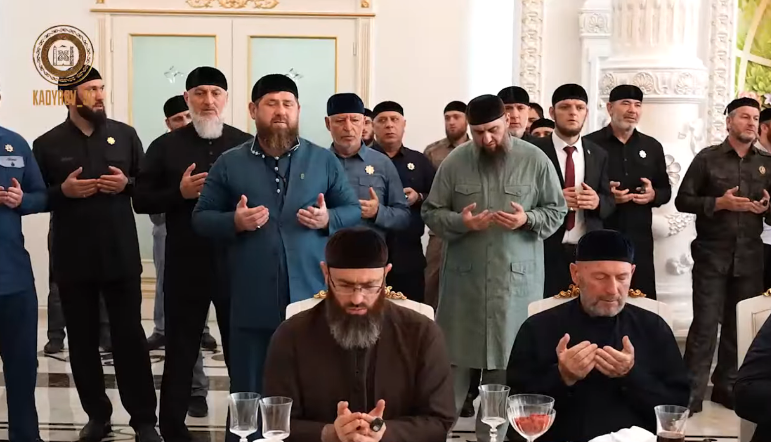 Глава Чечни Рамзан Кадыров во время праздника в свое родовом селе Ахмат-Юрт Глава Чечни Рамзан Кадыров во время праздника в свое родовом селе Ахмат-Юрт - РИА Новости, 1920, 10.07.2022