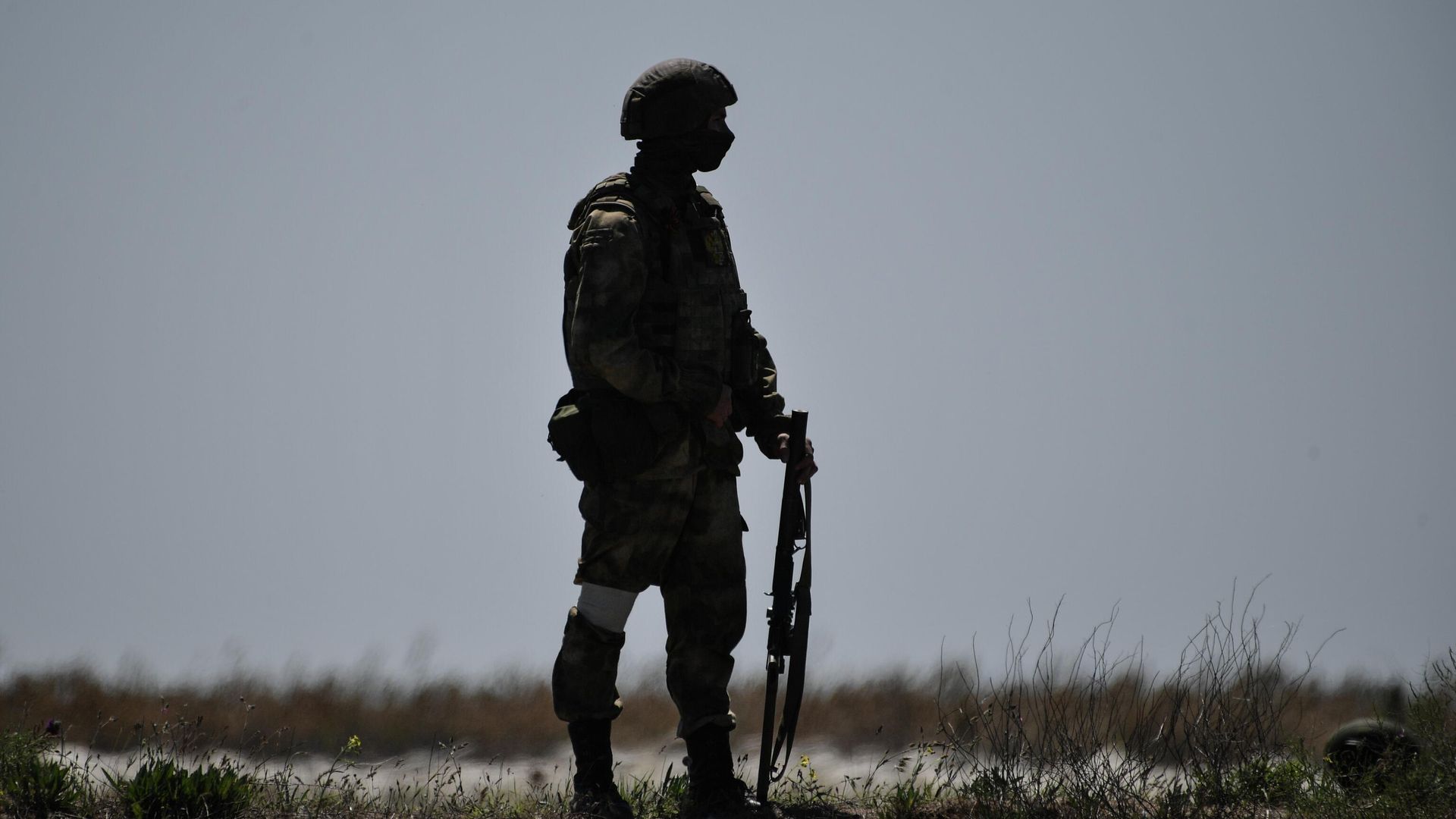 Военнослужащий подразделения инженерно-саперной бригады ВС России Военнослужащий подразделения инженерно-саперной бригады ВС России - РИА Новости, 1920, 16.07.2022