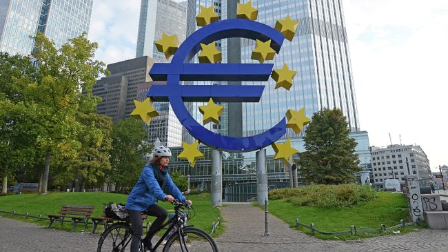 Логотип Центрального европейского банка во Франкфурте