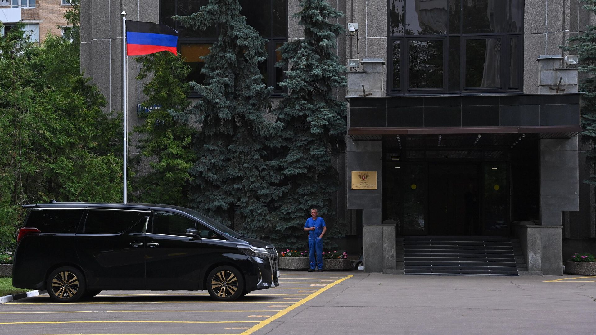 Здание посольства Донецкой народной республики в Грохольском переулке в Москве Здание посольства Донецкой народной республики в Грохольском переулке в Москве - РИА Новости, 1920, 03.10.2022